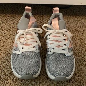 Skechers grey sneakers